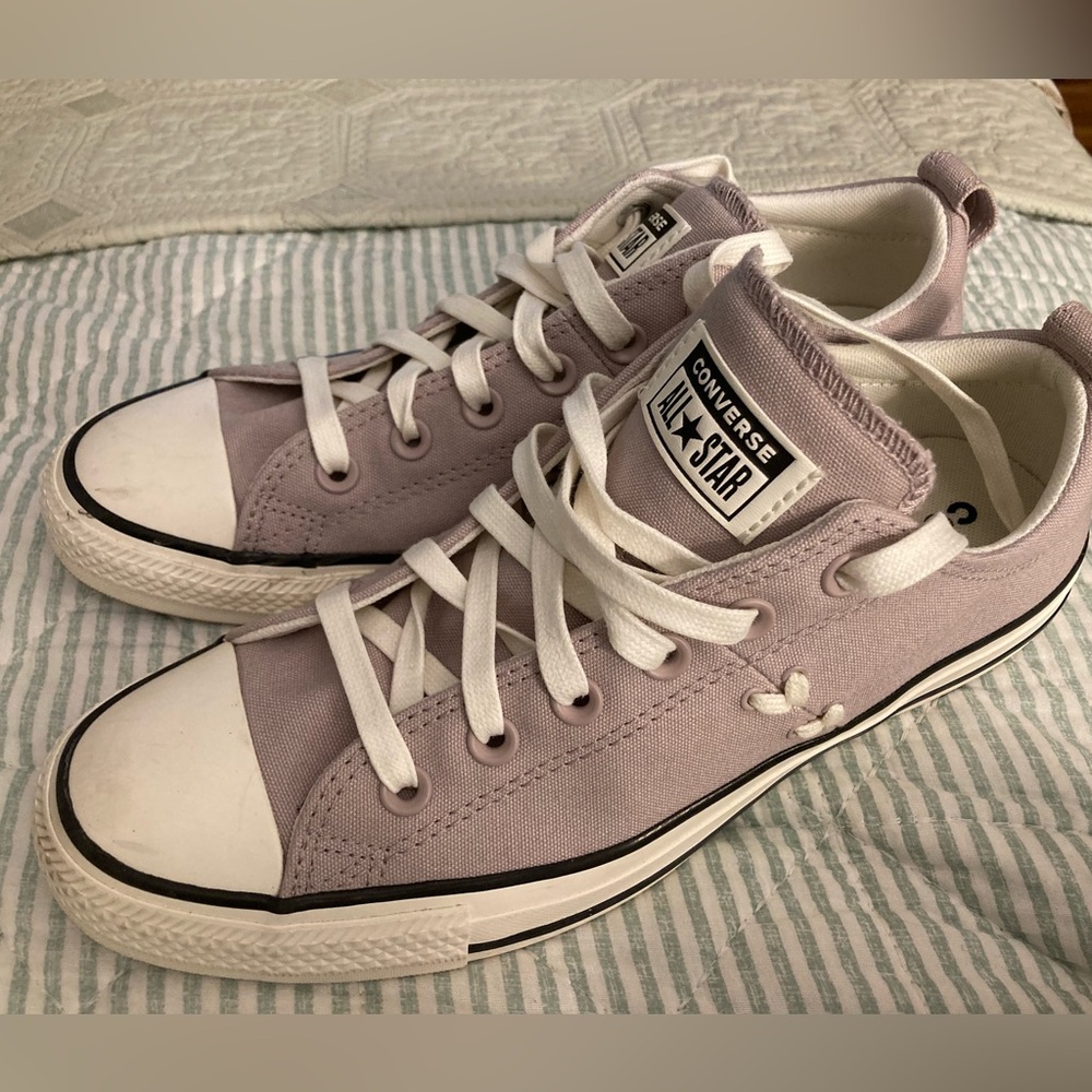 NEW Converse Chuck Taylor All Star Low-Top Sneaker - Women's Sz 10
